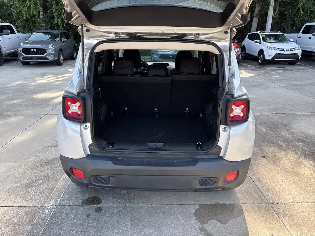 2018 Jeep Renegade - $10,800