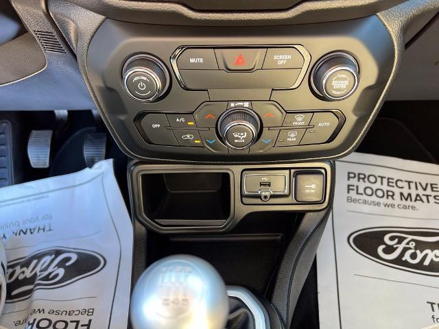 2018 Jeep Renegade - $10,500