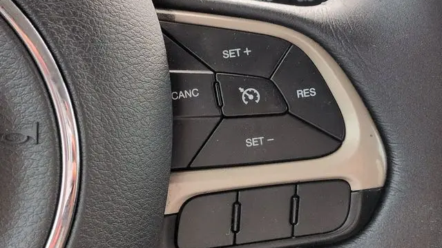2016 Jeep Renegade Latitude 75th Anniversary