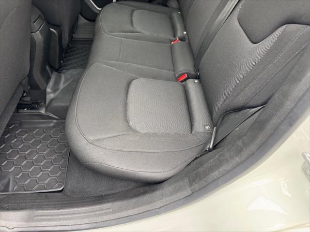 2018 Jeep Renegade - $11,000
