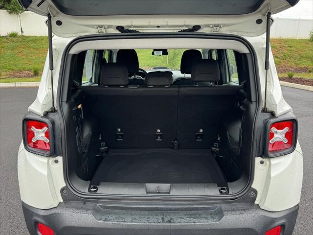 2018 Jeep Renegade - $11,000