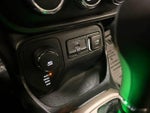 2016 Renegade Thumbnail 32