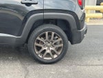 2016 Renegade Thumbnail 30