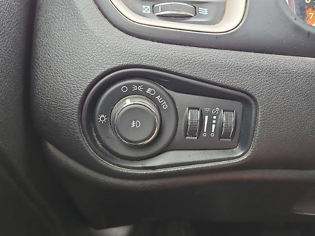 2016 Jeep Renegade - $12,526