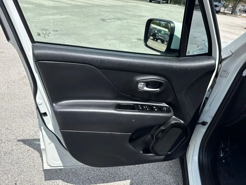 2020 Jeep Renegade - $10,901
