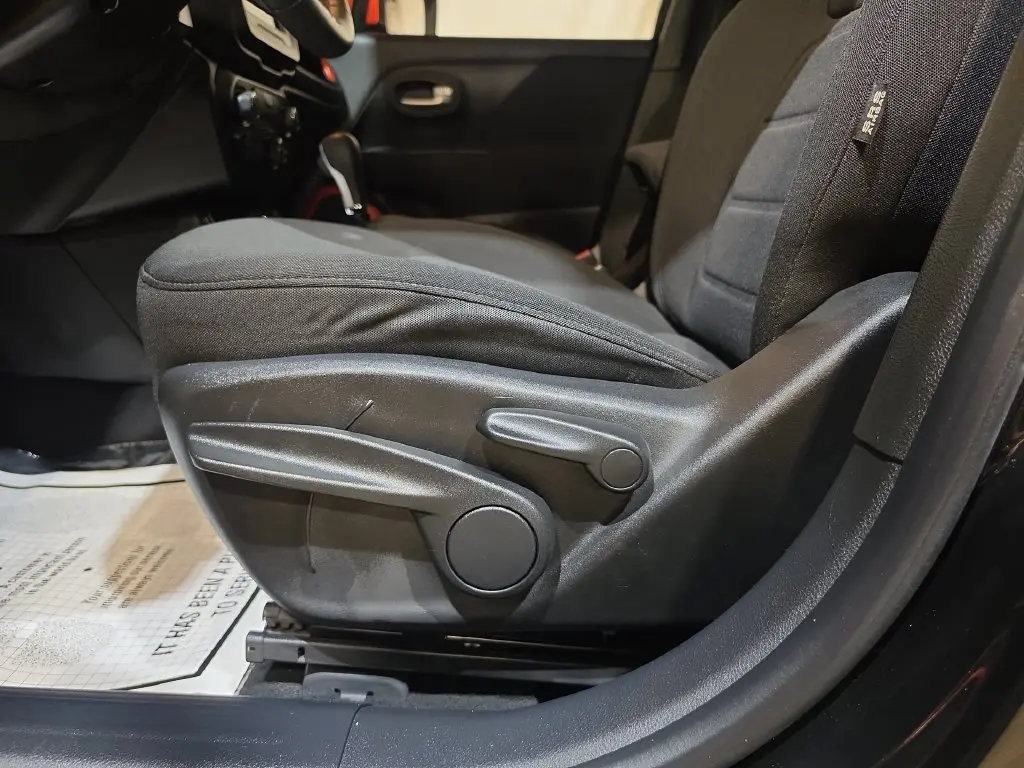 2020 Jeep Renegade - $16,500
