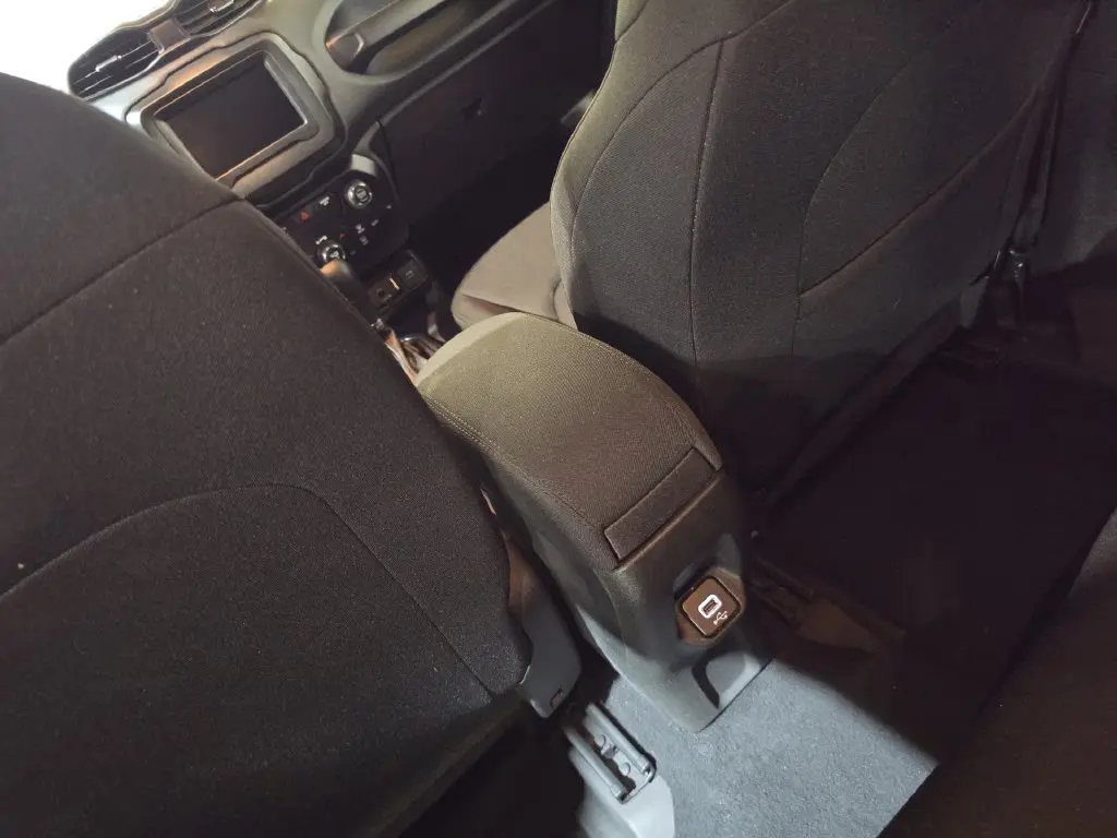 2020 Jeep Renegade - $16,500