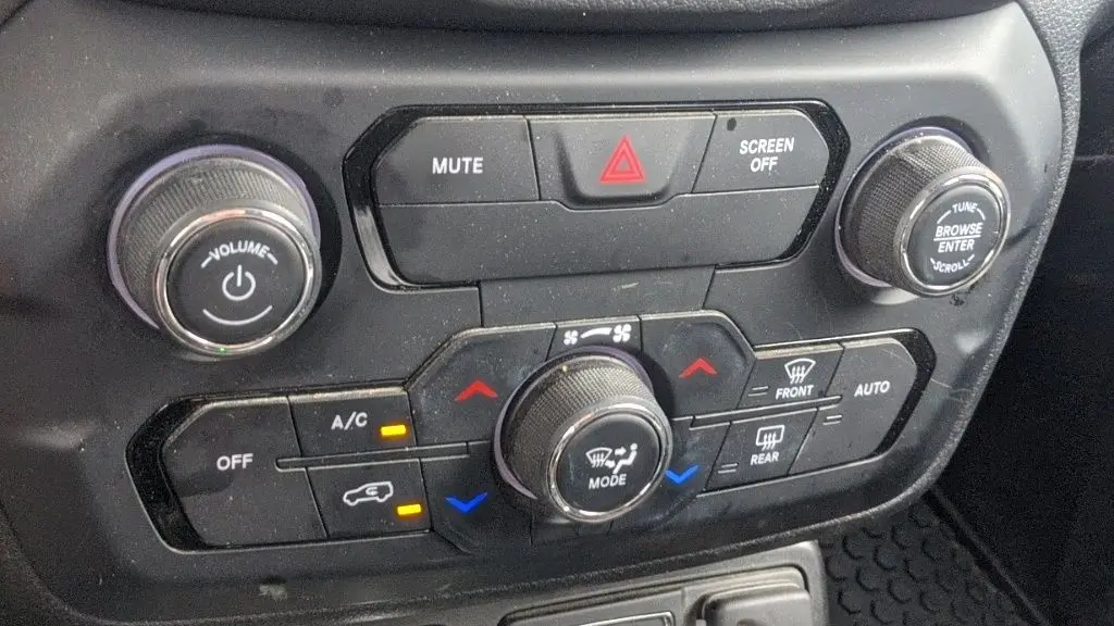 2020 Jeep Renegade Altitude
