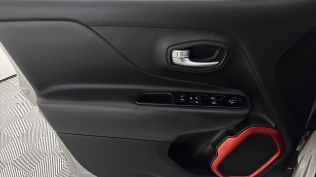 2020 Jeep Renegade Trailhawk