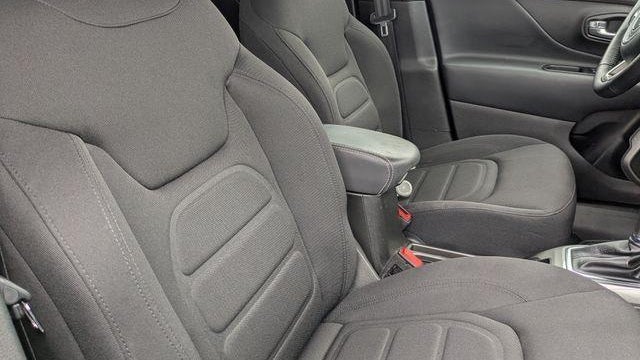 2022 Jeep Renegade (Red) Edition
