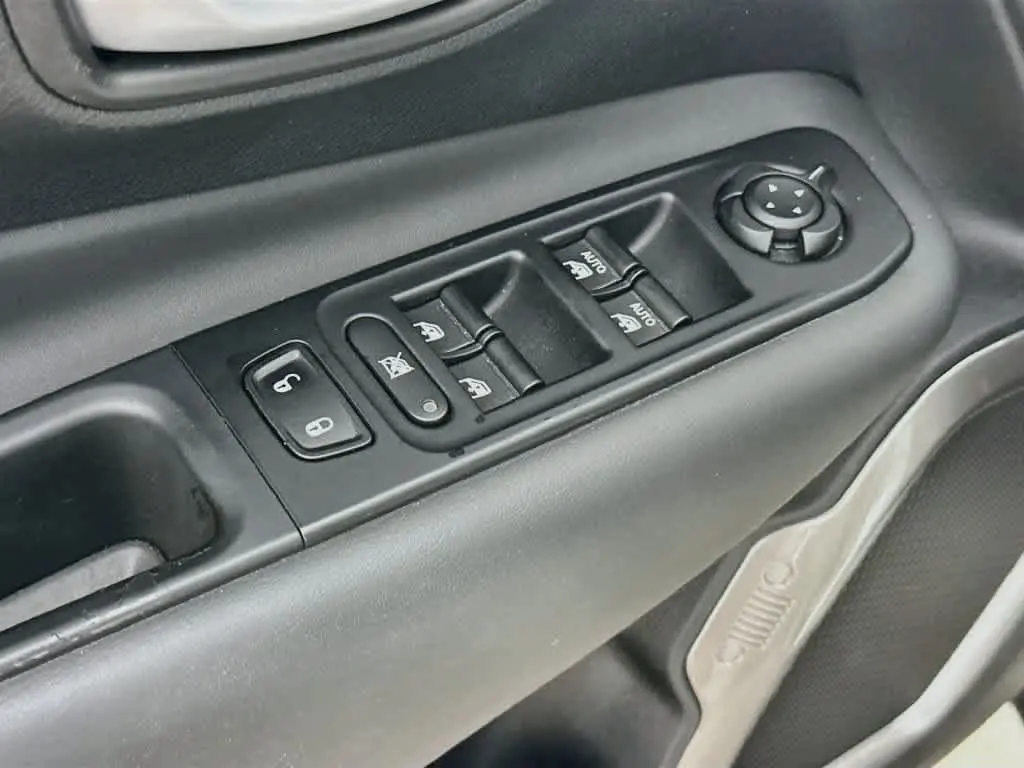 2023 Jeep Renegade - $19,331