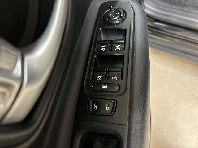 2023 Jeep Renegade - $17,993