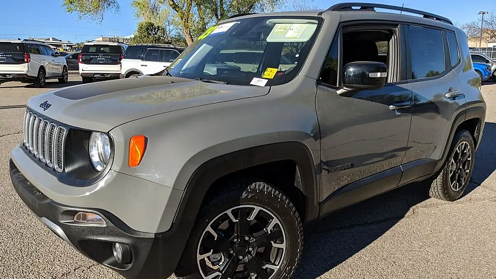 2023 Jeep Renegade Latitude