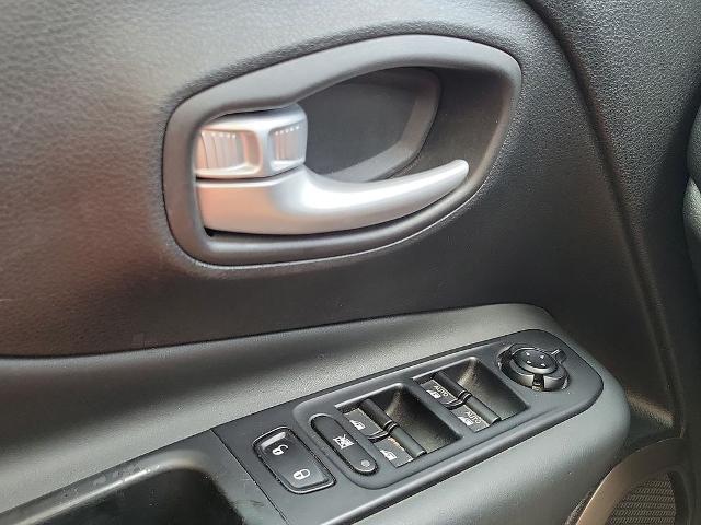 2023 Jeep Renegade - $17,994