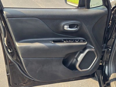 2023 Jeep Renegade 4X4 Latitude 4DR SUV