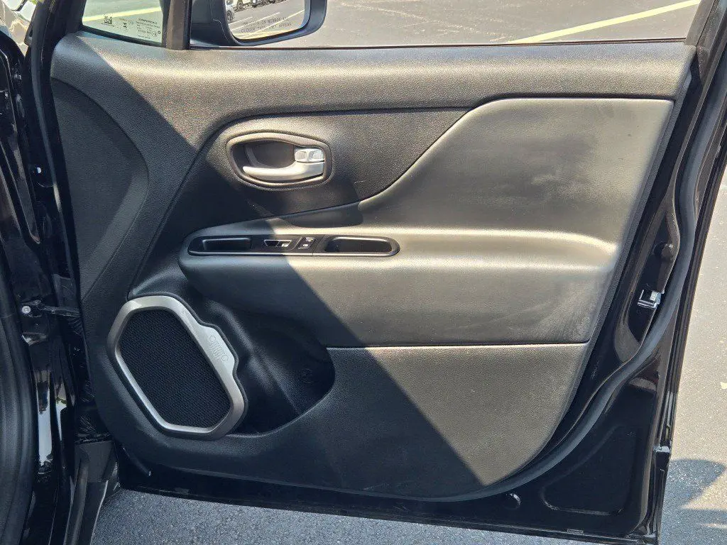 2023 Jeep Renegade - $18,610