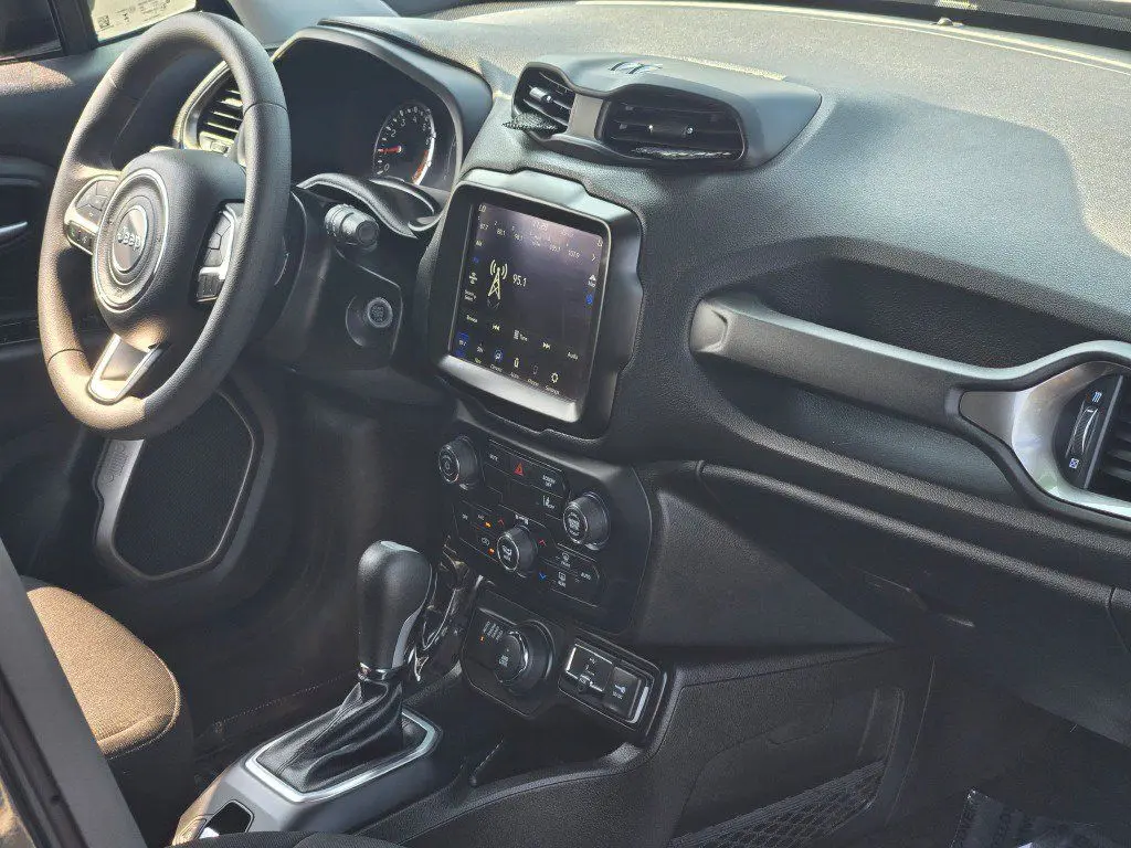 2023 Jeep Renegade - $18,610