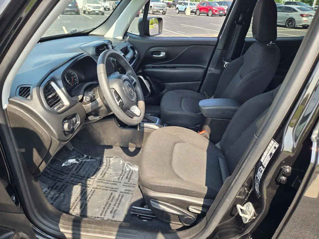 2023 Jeep Renegade - $18,610