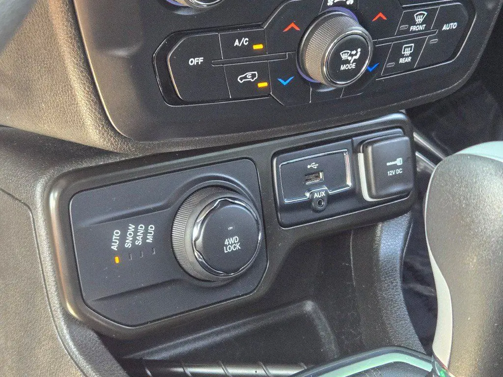 2023 Jeep Renegade - $18,610