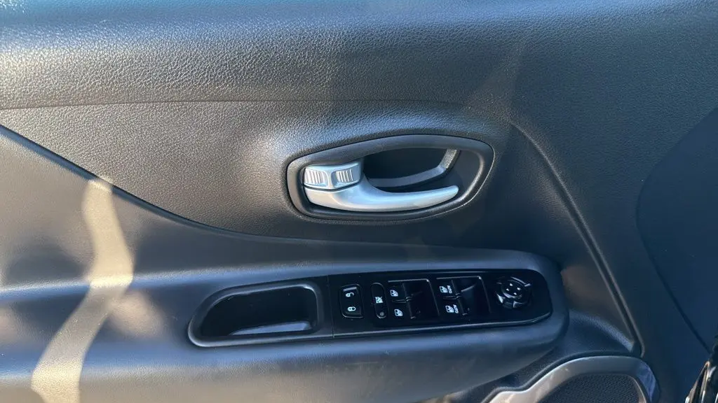 2023 Jeep Renegade (Red) Edition