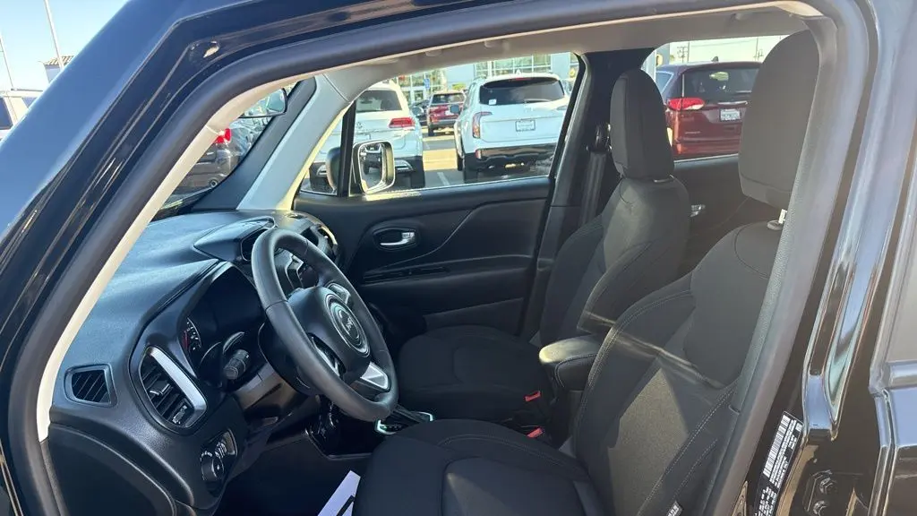 2023 Jeep Renegade (Red) Edition