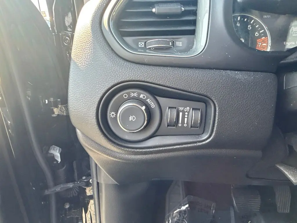 2022 Jeep Renegade - $18,275