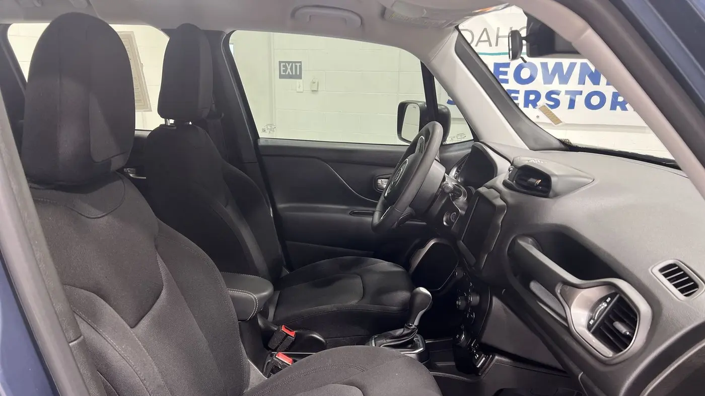 2023 Jeep Renegade Latitude