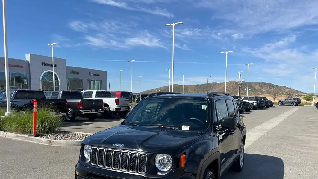 2023 Jeep Renegade Latitude