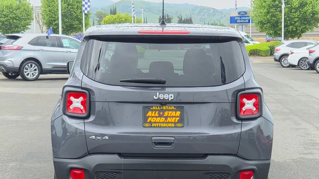 2023 Jeep Renegade Latitude