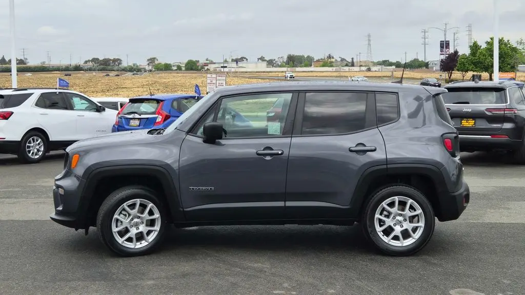 2023 Jeep Renegade Latitude
