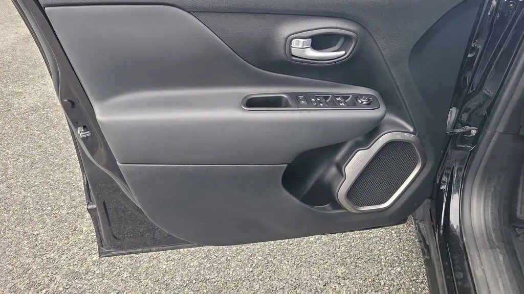 2023 Jeep Renegade Upland