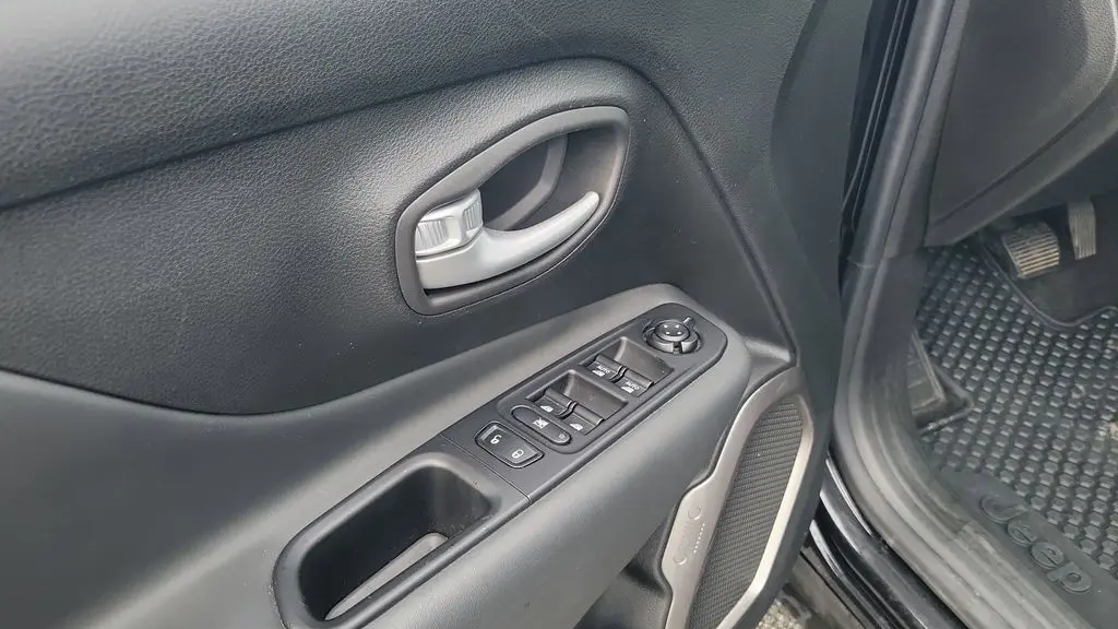 2023 Jeep Renegade Upland