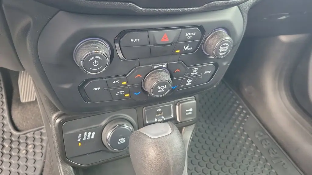 2023 Jeep Renegade Upland
