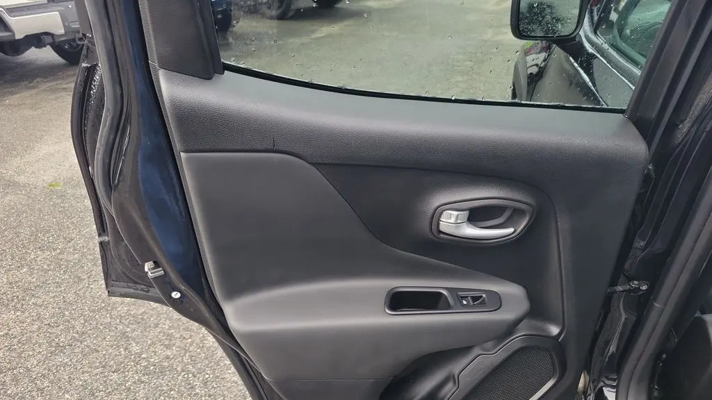 2023 Jeep Renegade Upland