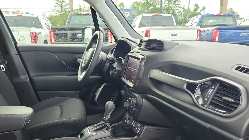 2023 Jeep Renegade Upland