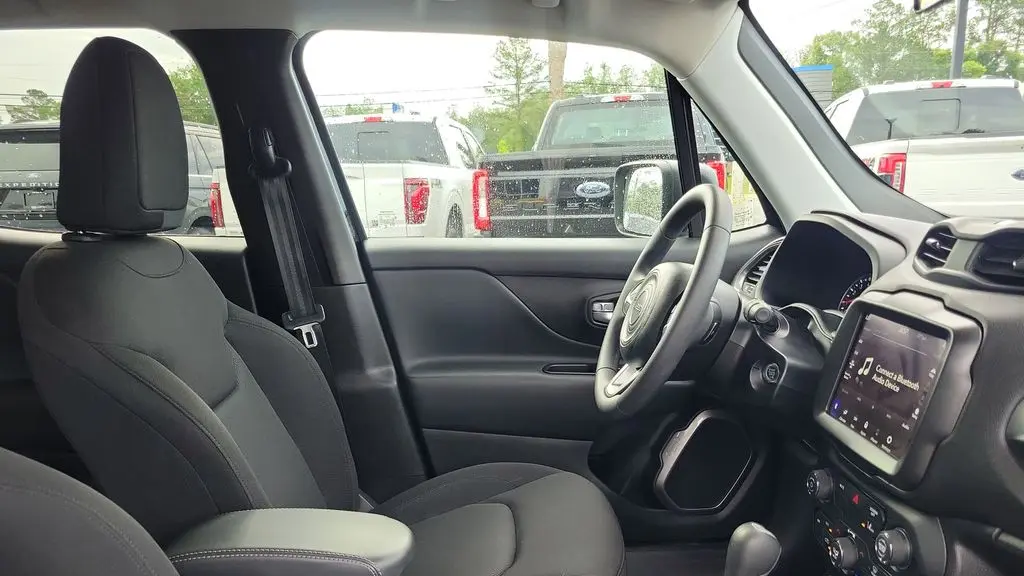 2023 Jeep Renegade Upland