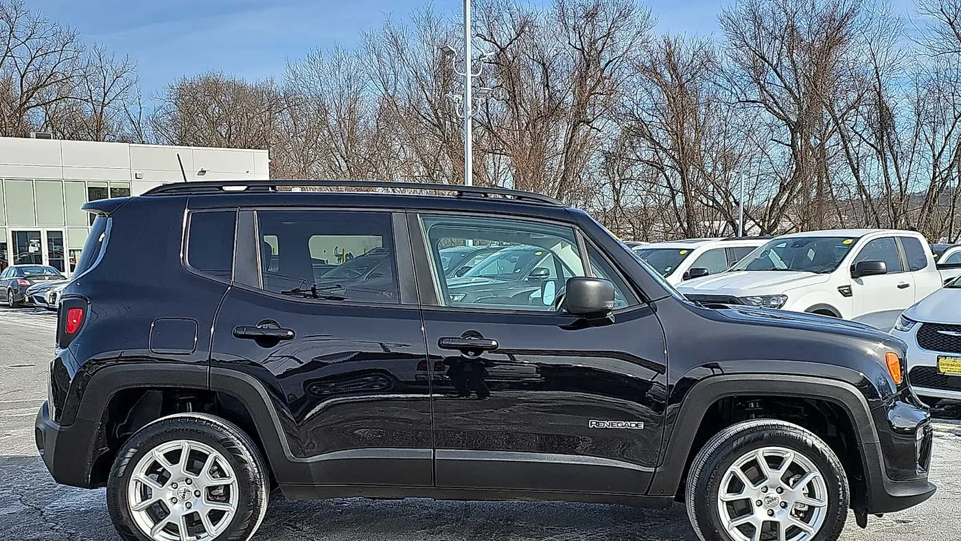 2023 Jeep Renegade Latitude