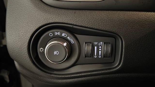 2022 Jeep Renegade (Red) Edition