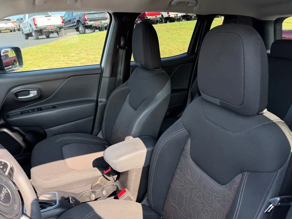 2023 Jeep Renegade - $18,932