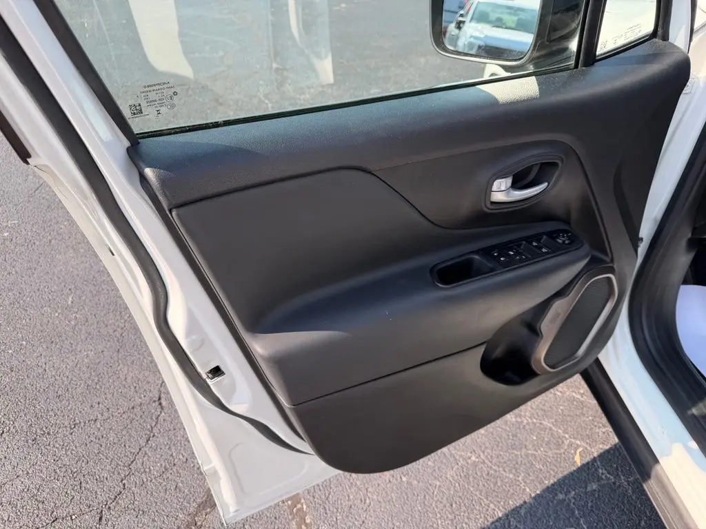 2023 Jeep Renegade - $18,932
