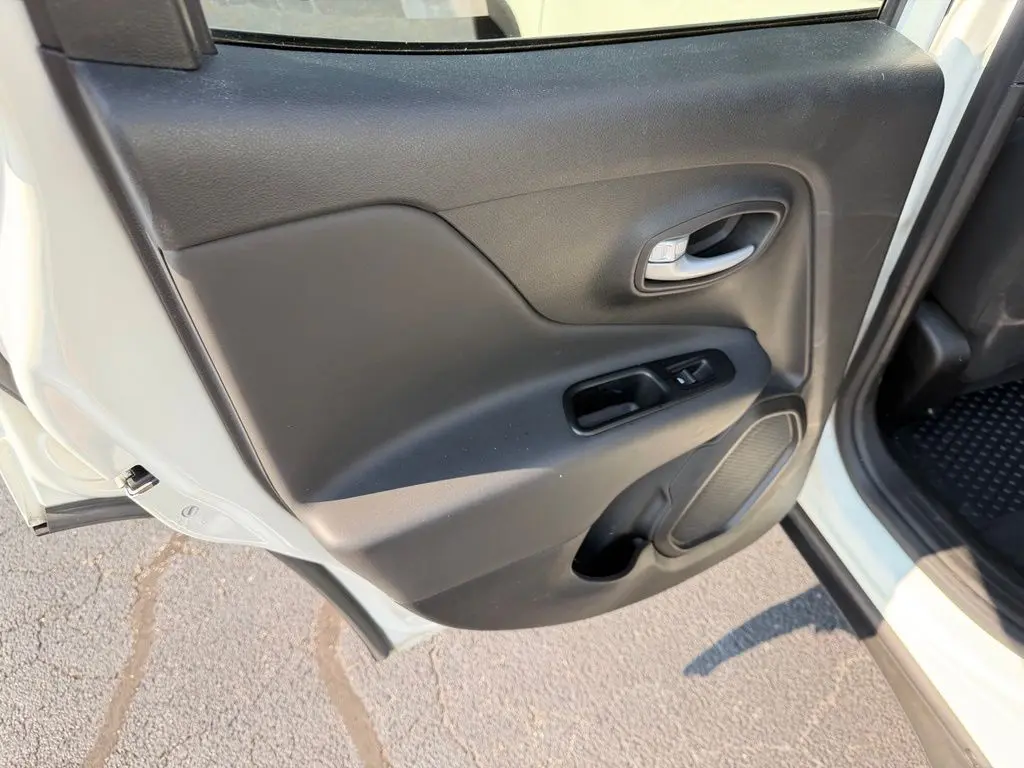 2023 Jeep Renegade - $18,932