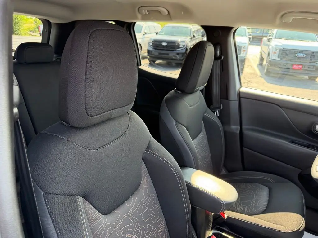 2023 Jeep Renegade - $18,932