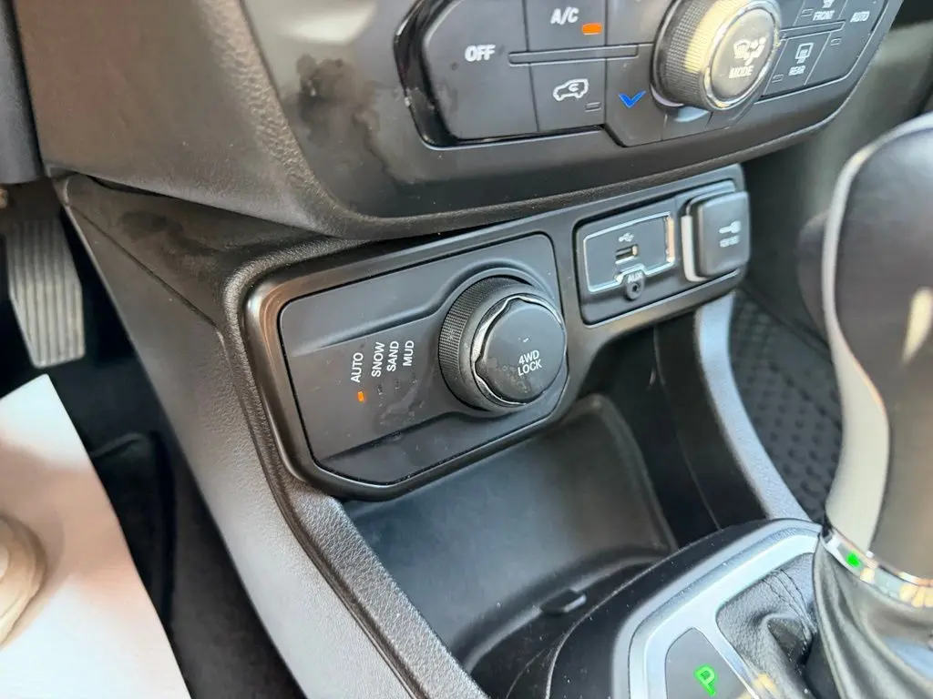 2023 Jeep Renegade - $18,932