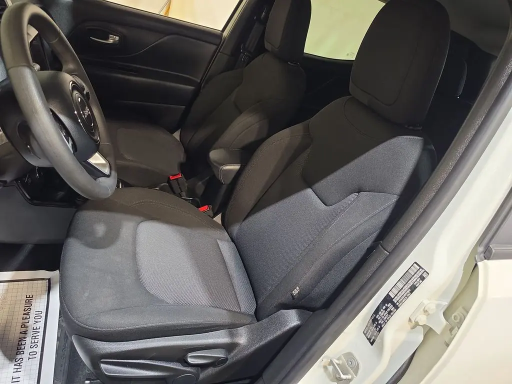 2023 Jeep Renegade - $18,358