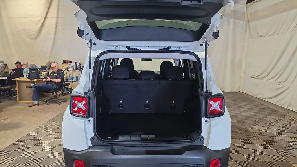 2023 Jeep Renegade (Red) Edition