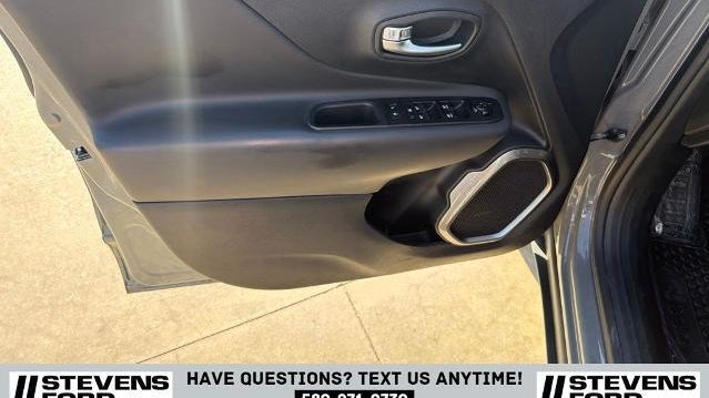 2022 Jeep Renegade (Red) Edition
