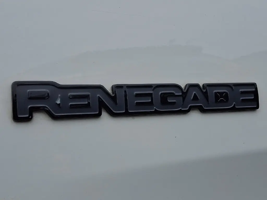 2023 Jeep Renegade - $18,800