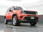 2021 Renegade Thumbnail 33