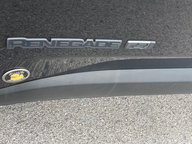 2021 Jeep Renegade - $15,000
