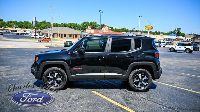 2022 Jeep Renegade Trailhawk